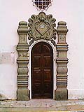 -FOTO, entrada de una residencia-